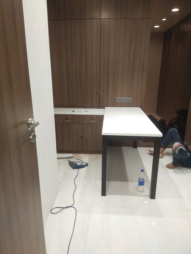 Team Area, parinee-i Commercial Office Space 2000 Sq.Ft. In Andheri West Mumbai 9222488