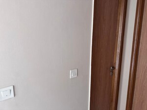 Furnished Amenities in 3 BHK Builder Floor at Vipul World Plots, Sector 48 – for Rent