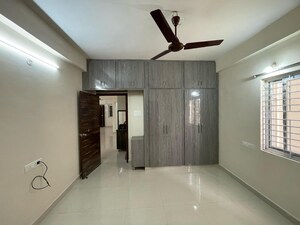 Room in 3 BHK Apartment at Gajuwaka – for Sale