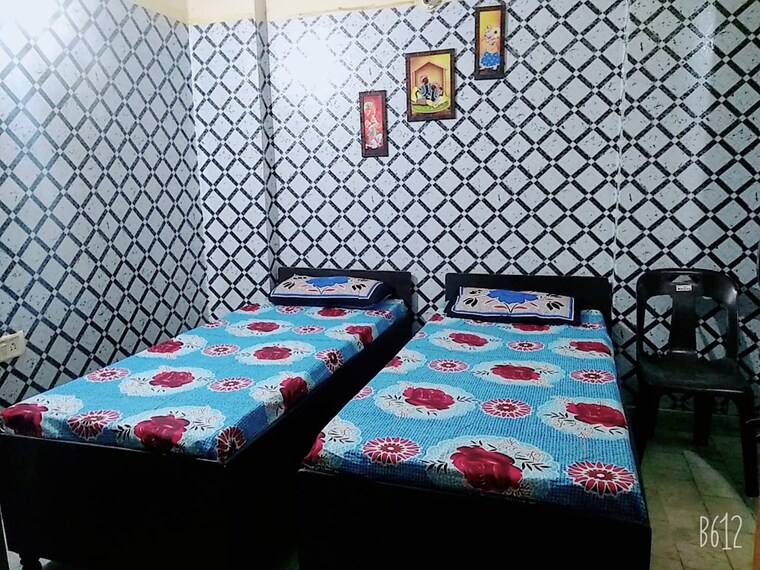 Bedroom, sector 62 Pg For Boys In Sector 62 9222401