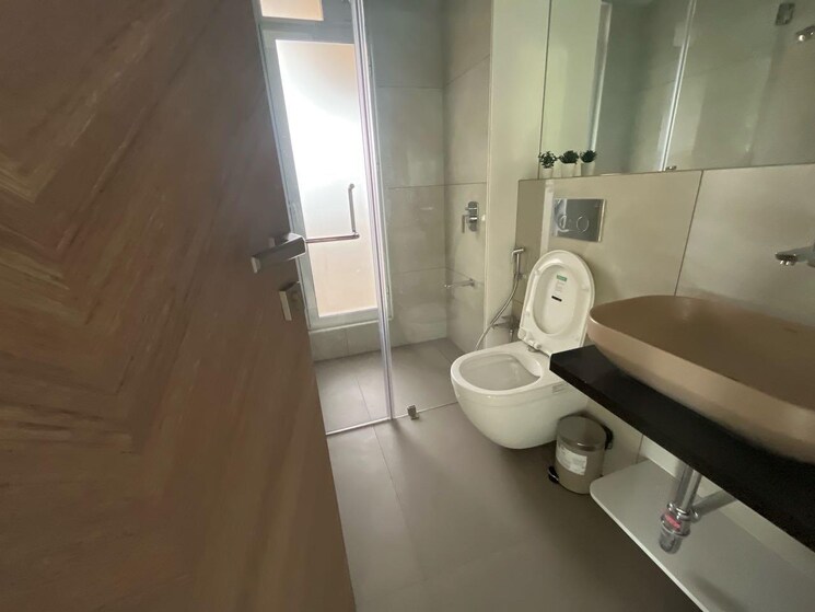 Attached Bathroom, lodha-world-view 3 Bedroom 1436 Sq.Ft. Apartment In Worli Mumbai 9222403
