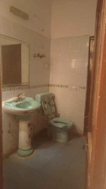 Bathroom in 3 BHK Independent House at RWA Apartments Sector 50, Sector 50 – for Rent