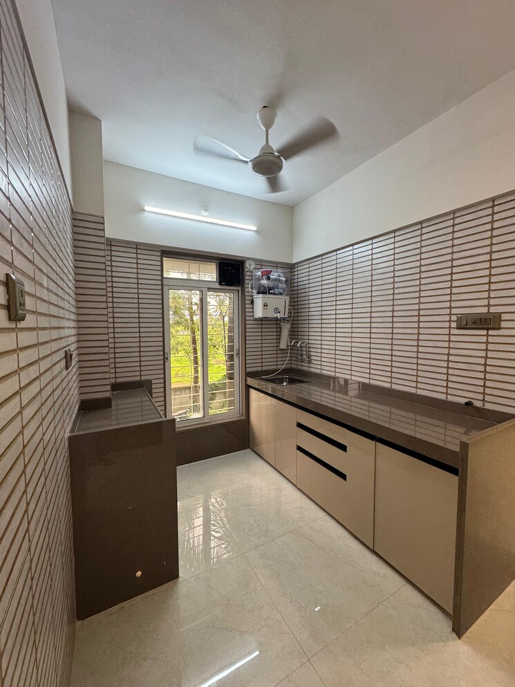 Kitchen, sector 107 3 Bedroom 1350 Sq.Ft. Apartment In Sector 107 Noida 9222451