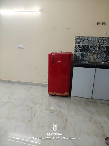 Room in 1 BHK Builder Floor at Saket – for Rent