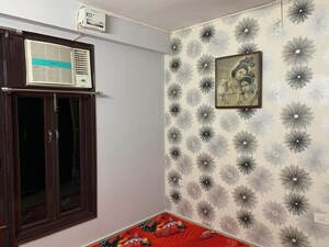 Furnished Amenities in 2 BHK Builder Floor at Patel Nagar – for Rent