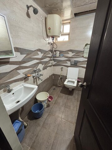 Attached Bathroom in 3 BHK Apartment at Shilpitha Splendour, Mahadevpura – for Rent