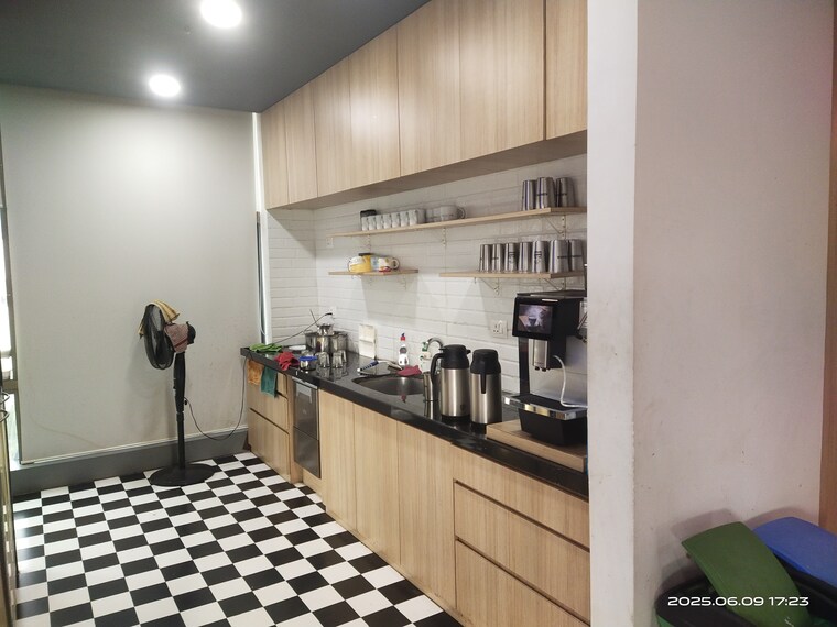 Kitchen, lotus-nilkamal-business-park Commercial Office Space 7200 Sq.Ft. In Andheri West Mumbai 9222539