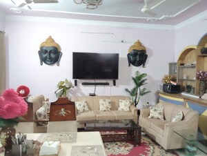 Living Room in 6+ BHK Independent House at Sector 68 – for Sale