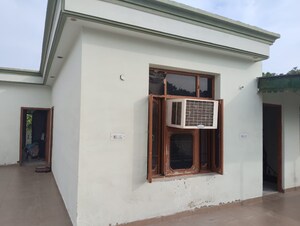 Room in 6+ BHK Independent House at Sector 68 – for Sale