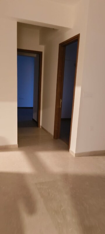 Room in 2 BHK Apartment at Godrej Woods, Sector 43 – for Sale
