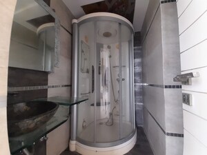 Building Lobby in 4 BHK Apartment at Oberoi Realty Woods, Goregaon East – for Rent