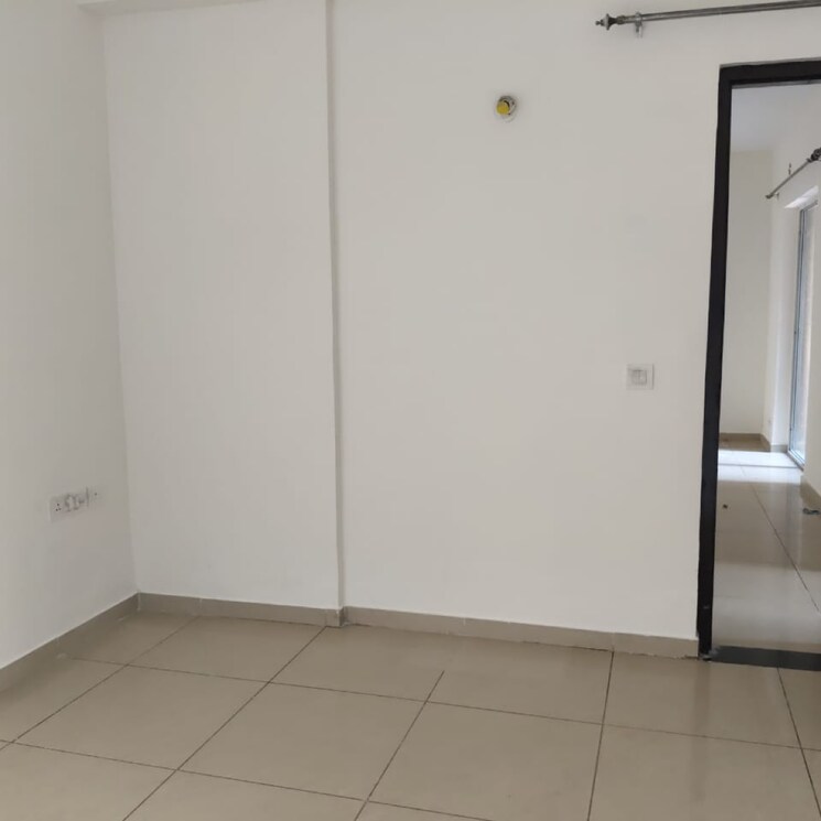 Room, wave-executive-floors 2 Bedroom 559 Sq.Ft. Apartment In Bayana Ghaziabad 9222799