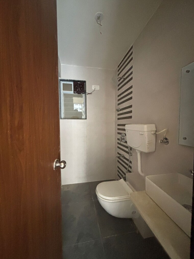 Bathroom, jvm-corner-stone 1 Bedroom 550 Sq.Ft. Apartment In Naupada Thane 9222909