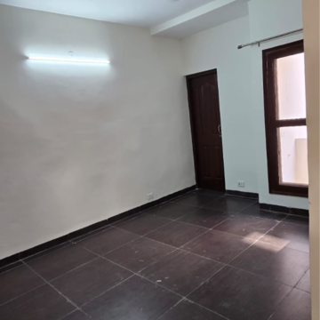 Room in 2 BHK Builder Floor at Wave Floors, Adhyatmik Nagar – for Rent