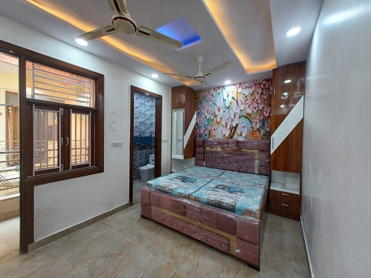 Bedroom, uttam nagar 2 Bedroom 70 Sq.Yd. Builder Floor In Uttam Nagar Delhi 9222903