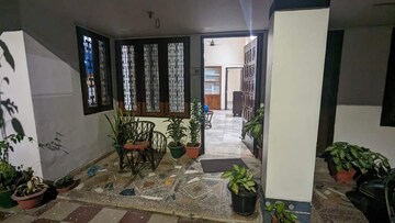 Living Room in 2 BHK Independent House at Gomti Nagar – for Rent