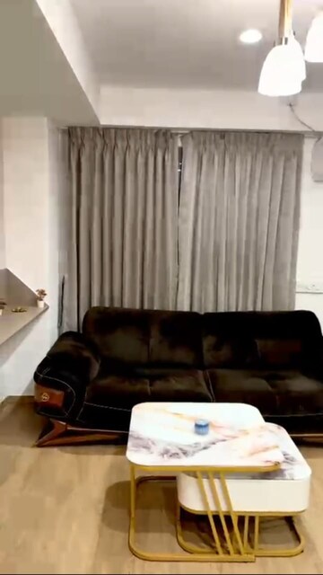 Team Area in 1 BHK Apartment at Yashcon Neon, Viman Nagar – for Rent