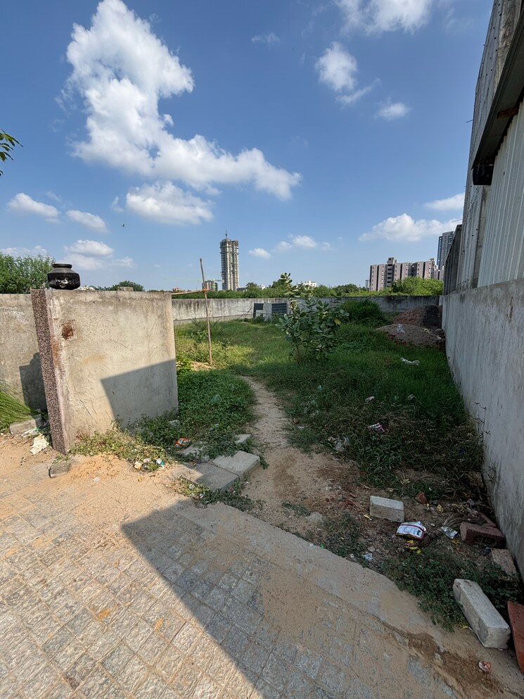 undefined, science city  1100 Sq.Yd. Plot In Science City Ahmedabad 9223006