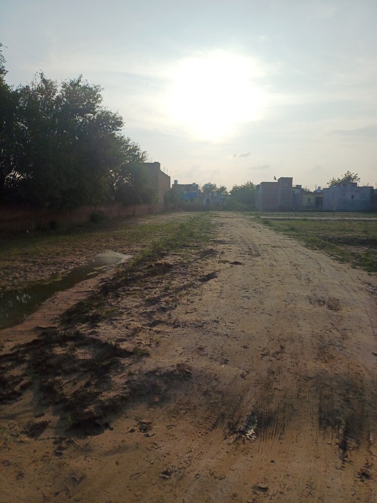 undefined, bhopani  65 Sq.Yd. Plot In Bhopani Faridabad 9223089