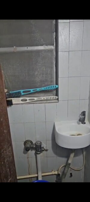 Bathroom in 1 BHK Apartment at Mota Mansion Apartment, Andheri West – for Rent