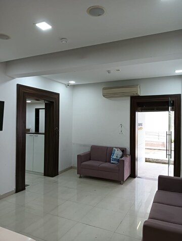 Room in  Office Space at Naupada – for Rent