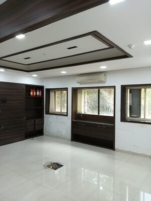 Room in  Office Space at Naupada – for Rent