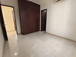 Room in 3 BHK Apartment at Piramal Vaikunth, Balkum Pada – for Rent