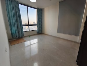 Room in 3 BHK Apartment at Piramal Vaikunth, Balkum Pada – for Rent