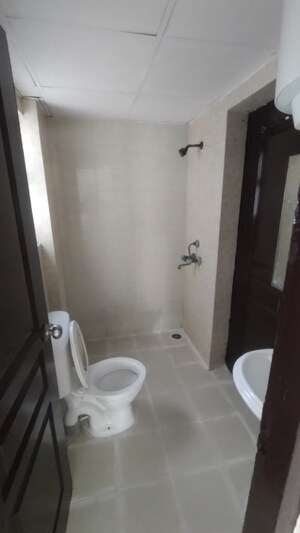Bathroom in 4 BHK Apartment at Logix Blossom County, Sector 137 – for Rent