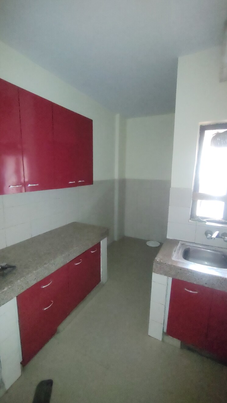 Kitchen, logix-blossom-county 4 Bedroom 1968 Sq.Ft. Apartment In Sector 137 Noida 9223299