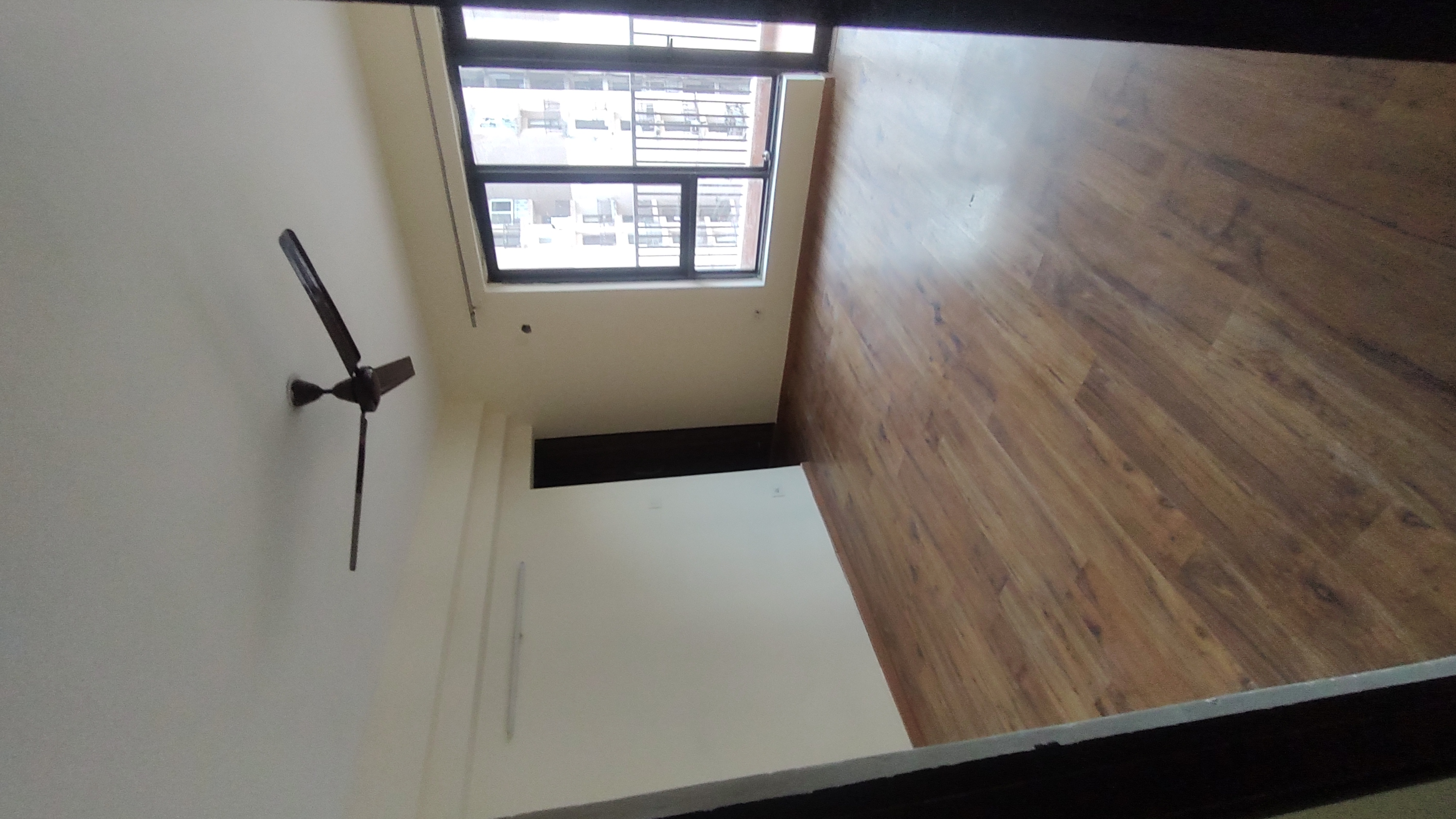 4 BHK + Servant Room Apartment For Rent in Logix Blossom County