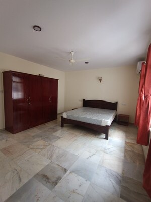 Bedroom in 6+ BHK Independent House at Garden Homes, Halasuru – for Rent