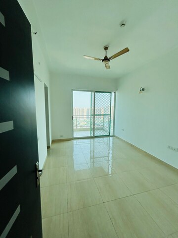Room in 3 BHK Apartment at Gaur Saundaryam, Haibatpur – for Sale
