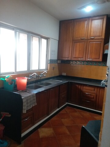 Furnished Amenities in 3 BHK Apartment at Rustomjee 9 JVPD, Juhu – for Rent