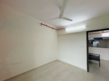 Room in 2 BHK Apartment at Dosti Oak, Kolshet Industrial Area – for Rent
