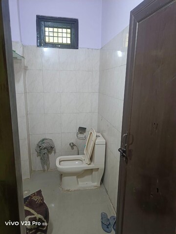 Bathroom in 2 BHK Builder Floor at Uttam Nagar – for Rent