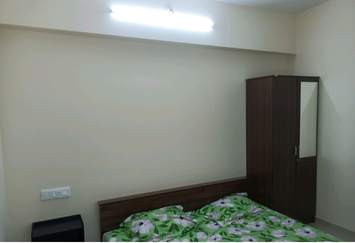 2 BHK + Pooja Room Apartment For Sale in Raymond Ten X Habitat