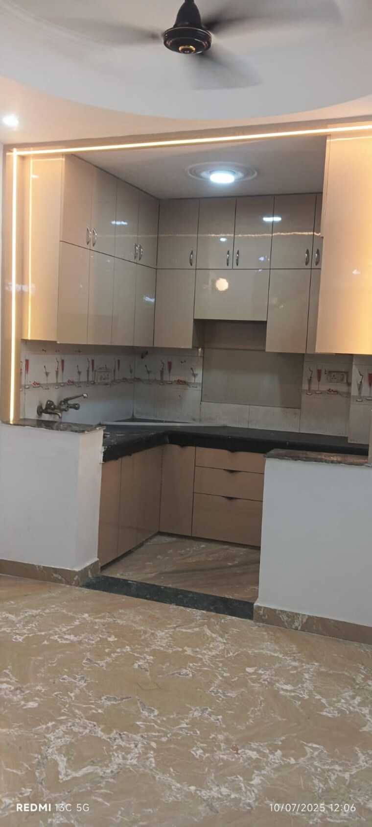 Kitchen, shalimar garden 1 Bedroom 450 Sq.Ft. Apartment In Shalimar Garden Ghaziabad 9223381