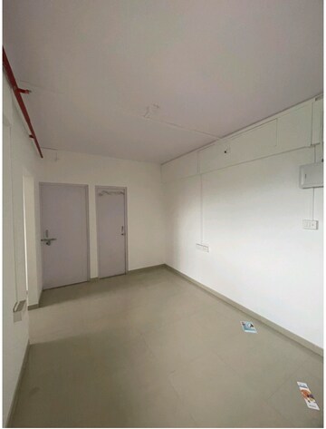 Room in 2 BHK Apartment at Dosti Oak, Kolshet Industrial Area – for Sale