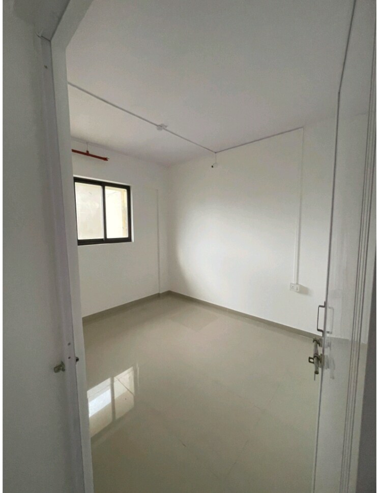 Room, dosti-oak 2 Bedroom 550 Sq.Ft. Apartment In Kolshet Industrial Area Thane 9223397