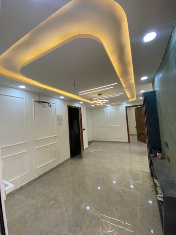 Kitchen in 3 BHK Builder Floor at Ultima 107, Sector 104 – for Sale