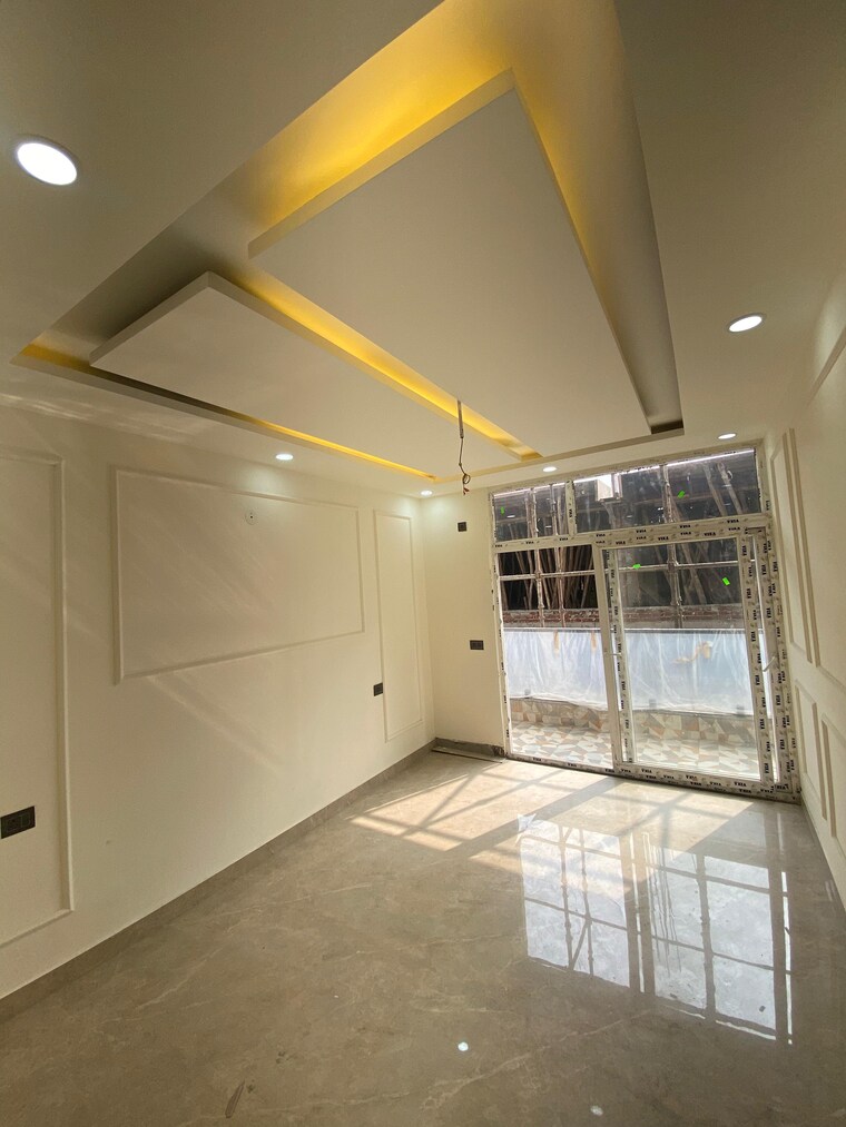 Balcony, ultima-107 3 Bedroom 1725 Sq.Ft. Builder Floor In Sector 104 Noida 9223463