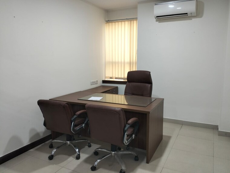 Living Room, sector 59 Commercial Office Space 1500 Sq.Ft. In Sector 59 Noida 9223399