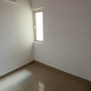 Room in 2.5 BHK Apartment at Fusion Homes, Tech Zone Greater Noida – for Sale