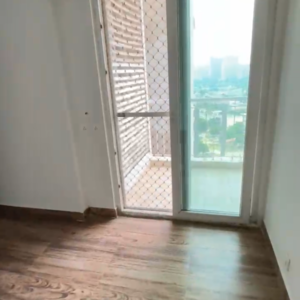 Room in 2.5 BHK Apartment at Fusion Homes, Tech Zone Greater Noida – for Sale