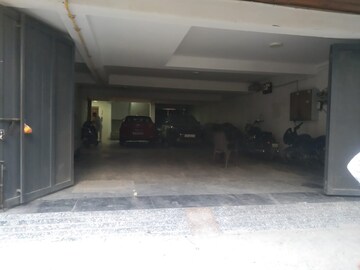 Parking in 1 BHK Apartment at Chattarpur – for Sale