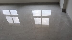 Room in 2 BHK Apartment at Mulund West – for Rent