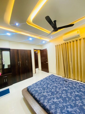 Bedroom in 2 BHK Apartment at La Gloriosa Apartment, Kalyani Nagar – for Rent