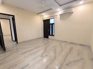 5 BHK Builder Floor For Rent in Green Fields Colony