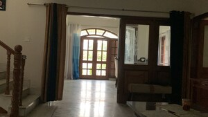 Room in 4 BHK Independent House at Vasant Vihar – for Sale